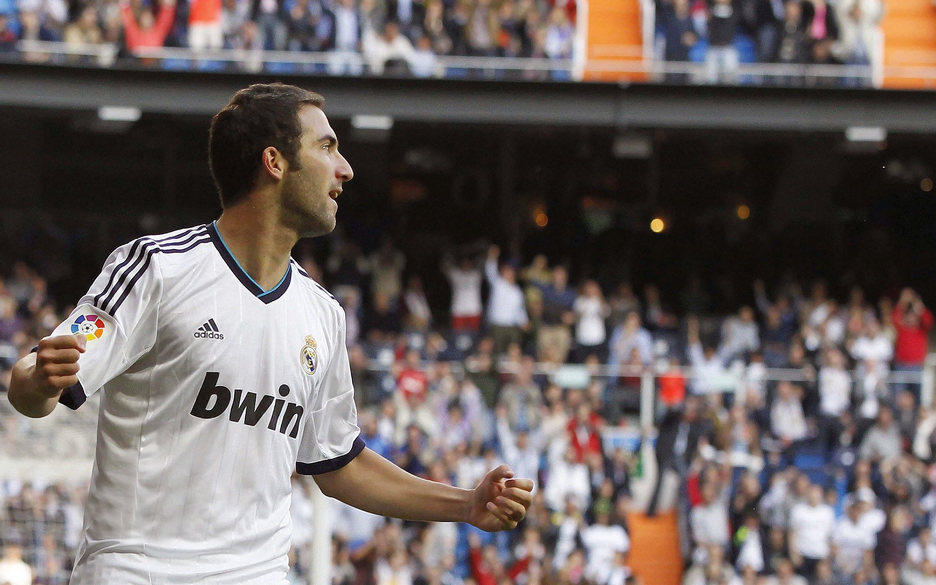 公牛击溃雷霆，浓眉在季后赛抢七接管比赛，当传奇跨越时空相遇